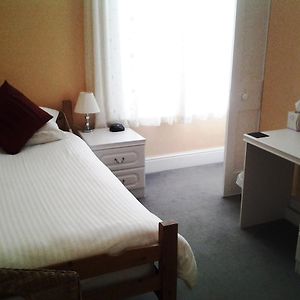 Single Room Bathroom